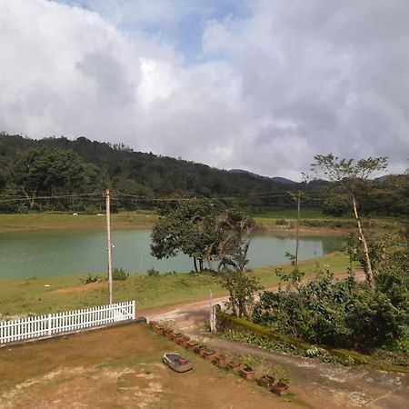 Athena Homestay Somvārpet 외부 사진