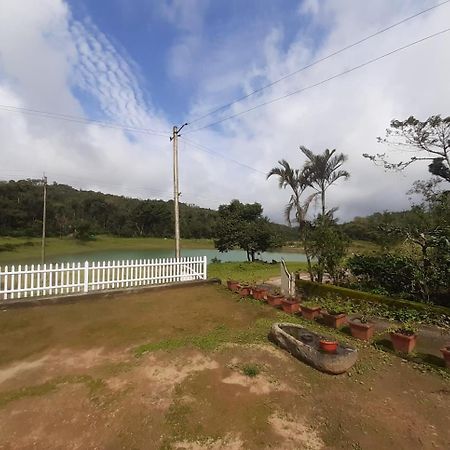 Athena Homestay Somvārpet 외부 사진