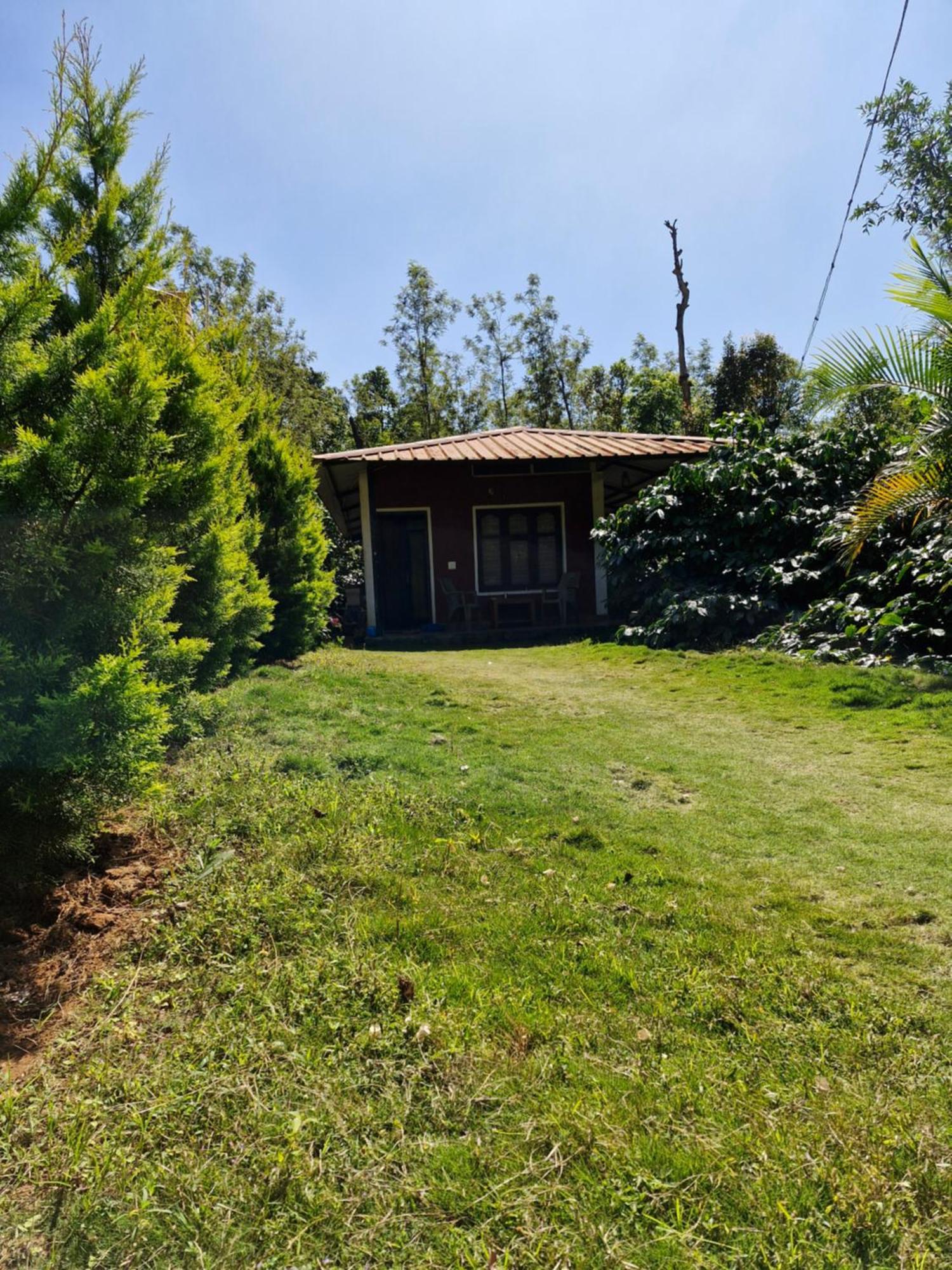 Athena Homestay Somvārpet 외부 사진