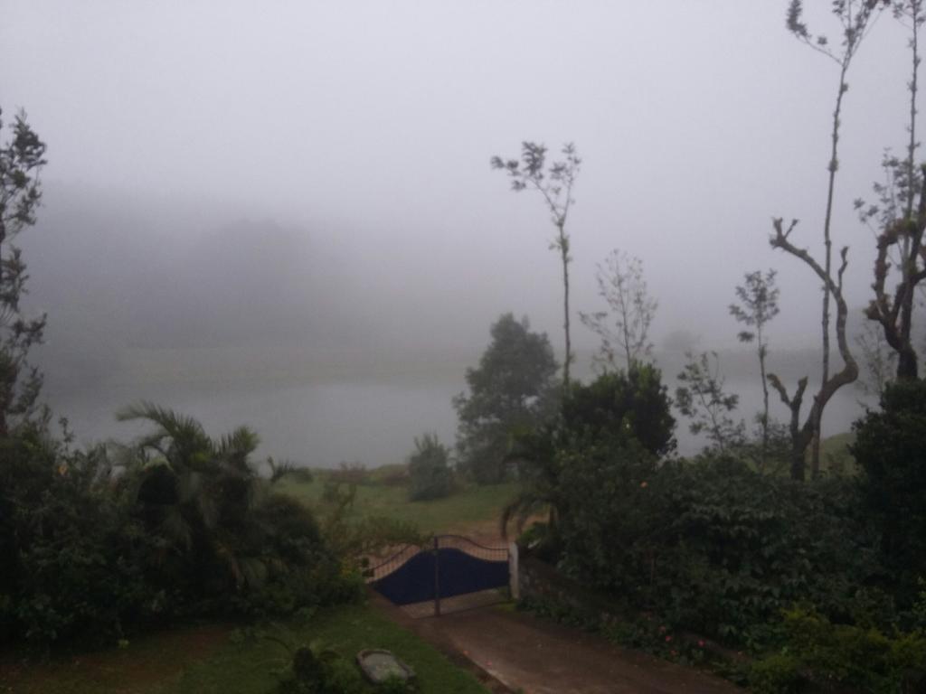 Athena Homestay Somvārpet 외부 사진